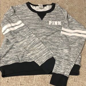 Grey crewneck